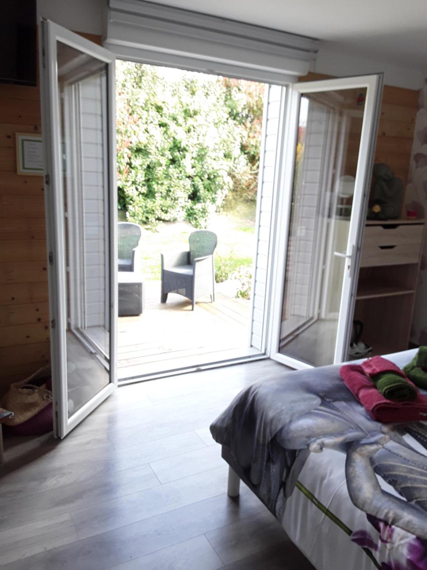 Chambres D'Hotes De L'Orval Thiergeville Exteriör bild